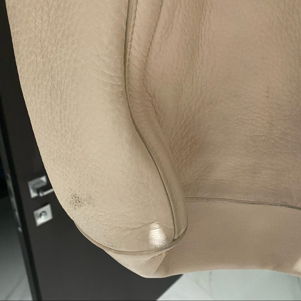 Prada Tote Bag - Picture 4 of 9